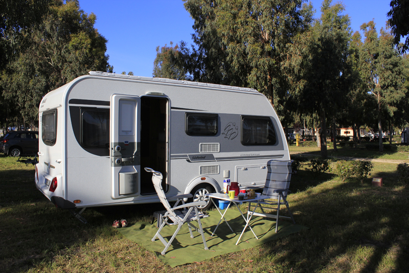 2016-04-29_082442 sardinien-2016.jpg - Frhstck in der Morgensonne